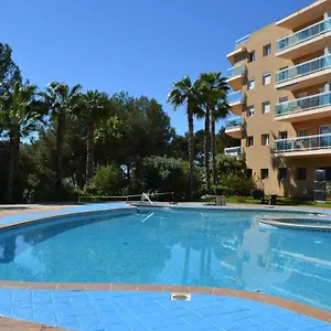 Lovely Familiar With Pool In Cap Apartamento